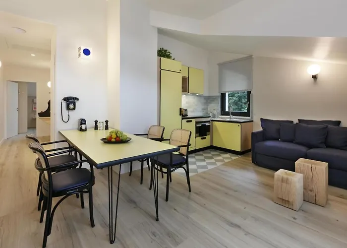 Bellamy Aparthotel 4*