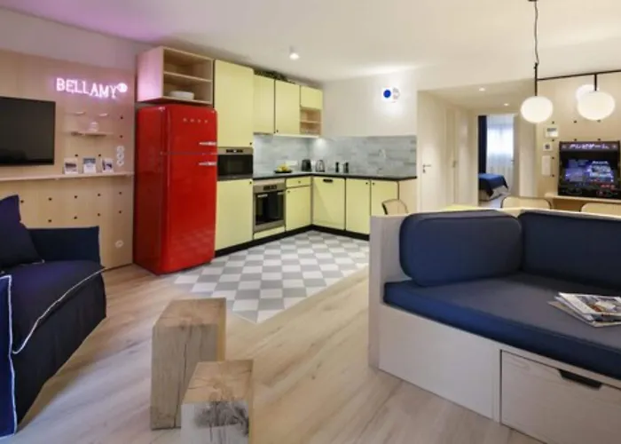 Bellamy Aparthotel 4*