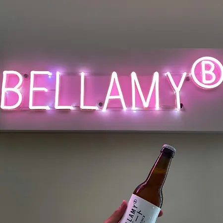 Ξενοδοχείο με διαμερίσματα Bellamy